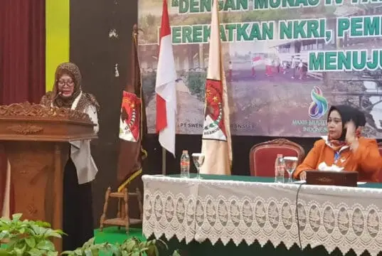 Mbak Tutut: Saya Akan Dampingi Transmigran Memajukan Bangsa Ini Mbak Tutut: Saya Akan Dampingi Transmigran Memajukan Bangsa Ini