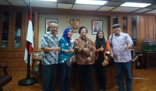 PWI Riau Silaturahmi dengan Menteri Lingkungan Hidup dan Kehutanan PWI Riau Silaturahmi dengan Menteri Lingkungan Hidup dan Kehutanan