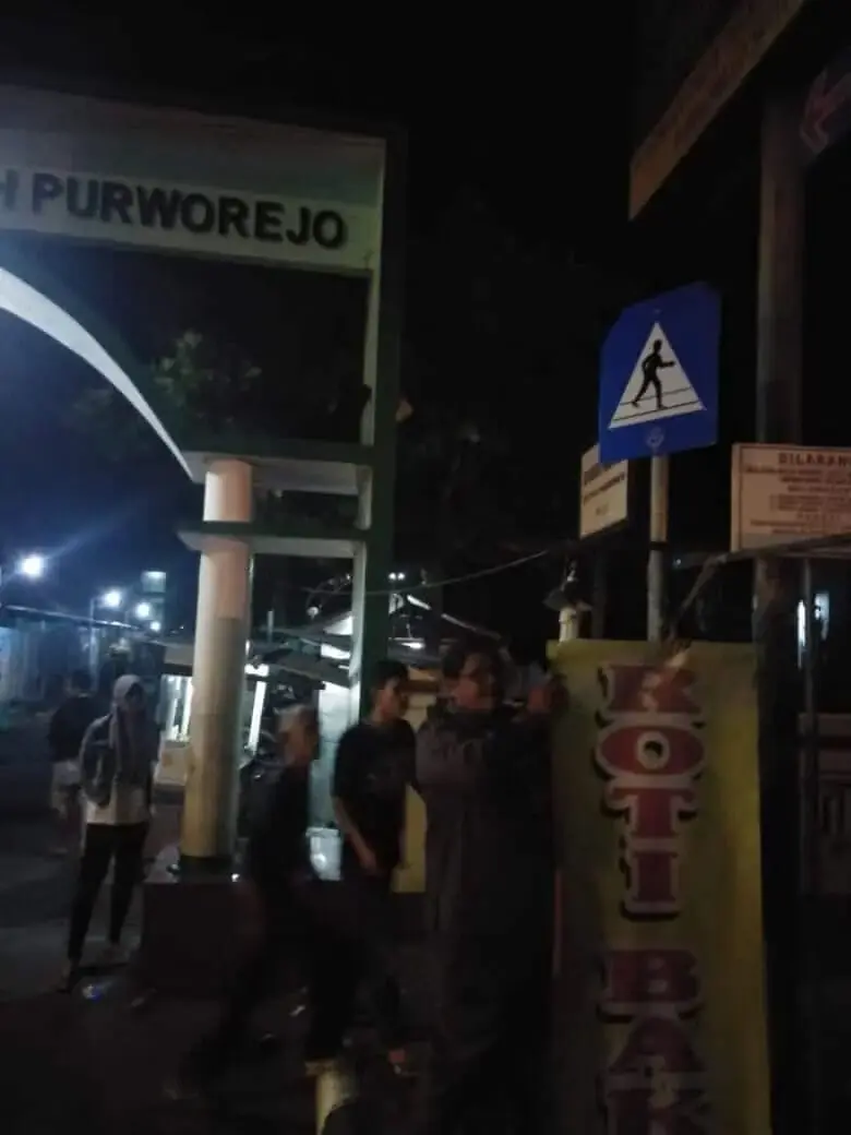 Puluhan PKL Terjaring Razia, Satpol PP Purworejo Anamkan 10 Grobak Puluhan PKL Terjaring Razia, Satpol PP Purworejo Anamkan 10 Grobak
