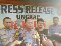 Pelaku Pembuang Mayat Dalam Karung Berhasil Ditangkap Polisi Pelaku Pembuang Mayat Dalam Karung Berhasil Ditangkap Polisi