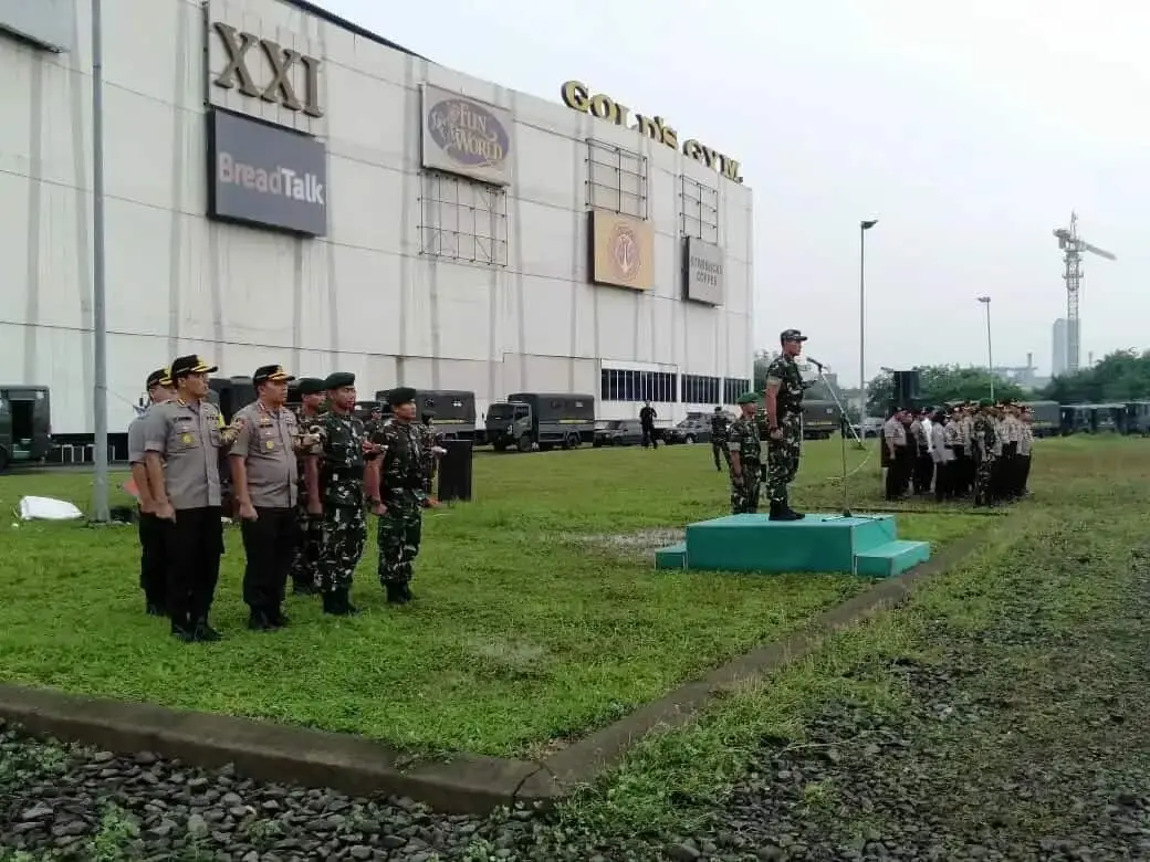 Dandim 0506/Tgr Pimpin Gelar Pasukan Penyerahan Pasukan BKO TNI Dandim 0506/Tgr Pimpin Gelar Pasukan Penyerahan Pasukan BKO TNI