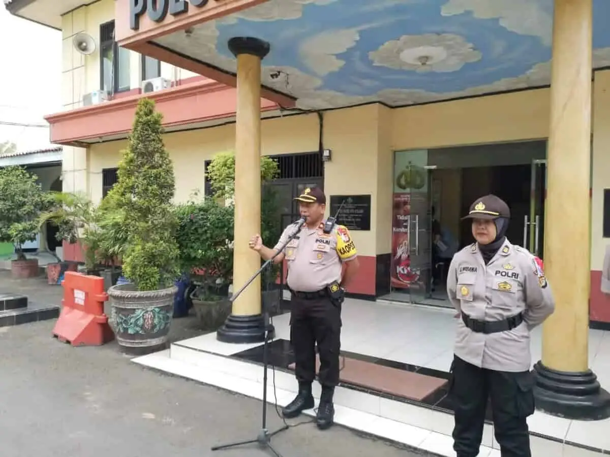 Polsek Neglasari Gelar Apel Pergeseran Pasukan Pengamanan TPS Polsek Neglasari Gelar Apel Pergeseran Pasukan Pengamanan TPS