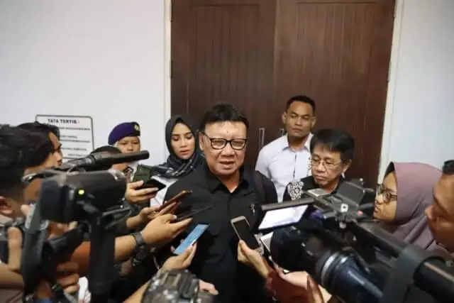 Mendagri, Turut Duka Cita Bagi Anggota Polri yang Gugur Dalam Mengemban Tugas Negara Sukseskan Pemilu 2019 Mendagri, Turut Duka Cita Bagi Anggota Polri yang Gugur Dalam Mengemban Tugas Negara Sukseskan Pemilu 2019