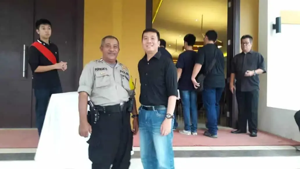 Kaposubsektor Palem Semi Melaksanakan Pengamanan Malam Paskah di Gereja Santo Agustinus Kaposubsektor Palem Semi Melaksanakan Pengamanan Malam Paskah di Gereja Santo Agustinus