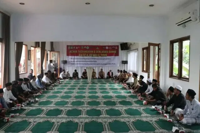 Ciptakan Situasi Aman dan Damai Pasca Pemilu 2019, Polres Metro Tangerang Kota Gelar Tasyakuran dan Deklarasi Damai Ciptakan Situasi Aman dan Damai Pasca Pemilu 2019, Polres Metro Tangerang Kota Gelar Tasyakuran dan Deklarasi Damai