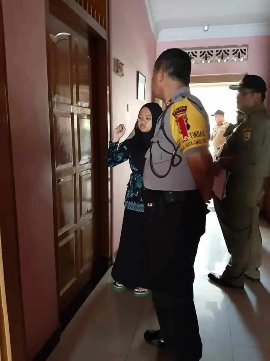 Sedang Asik di Hotel, 10 Pasangan Mesum Terkena Razia Petugas