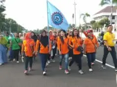 Ratusan Buruh Turun ke Jalan Peringati May Day Ratusan Buruh Turun ke Jalan Peringati May Day