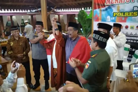 Parpol dan Ormas di Purworejo Deklarasi Damai Sepakat Tolak People Power Parpol dan Ormas di Purworejo Deklarasi Damai Sepakat Tolak People Power