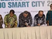 Bupati Zaki Tandatangani Nota Kesepahamam Program Gerakan Menuju Smart City 2019
