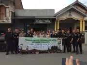 Gelar Baksos, Polisi Bagi -bagi Takjil,Santunan Anak Yatim Hingga Sembako Gratis