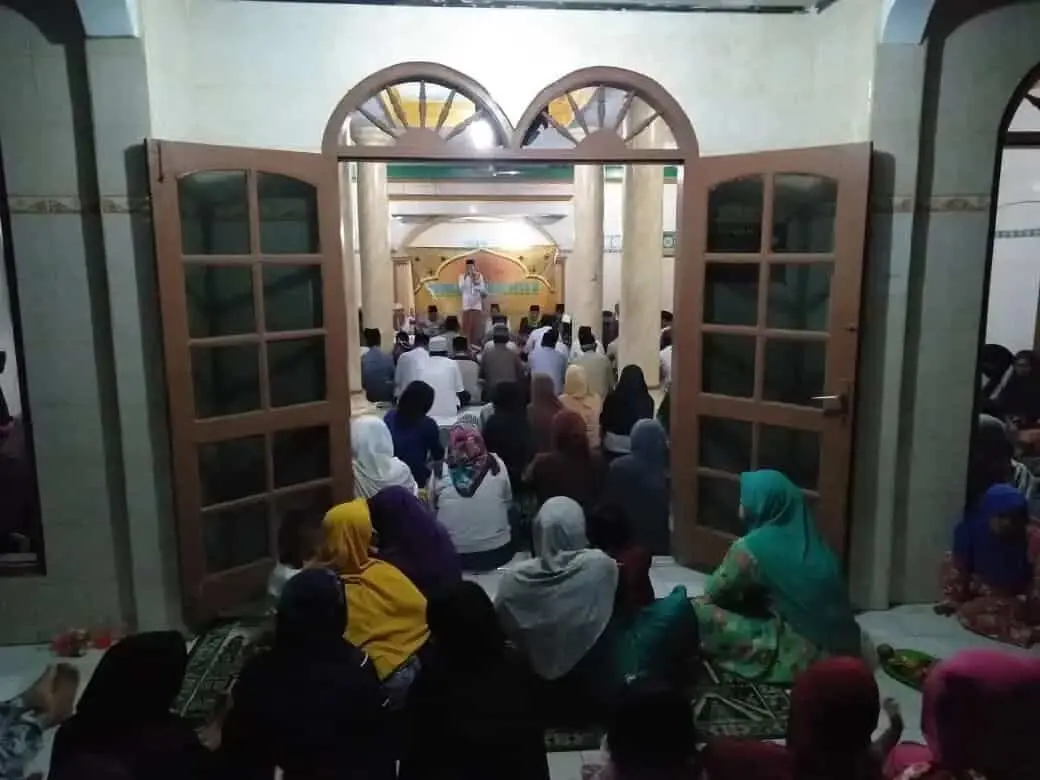 Suasana Religus di Rawa Burung, Kepoy Bagi Seribu Sembako