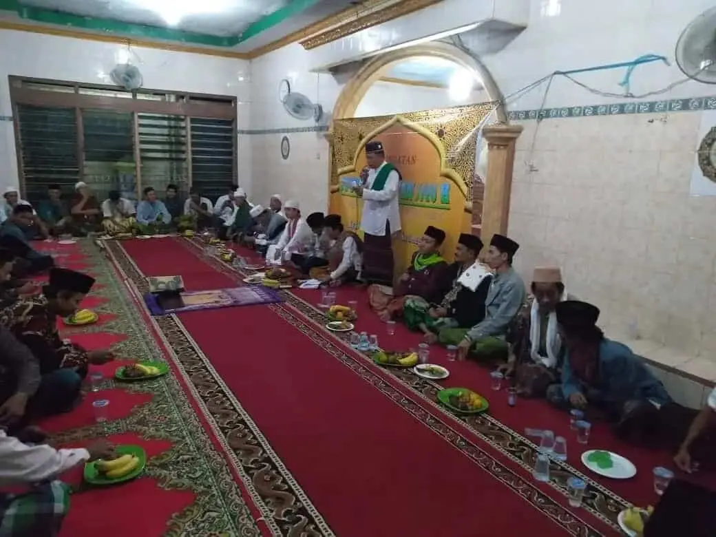 Suasana Religus di Rawa Burung, Kepoy Bagi Seribu Sembako