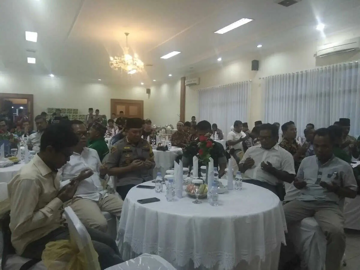 Jaga Kondusifitas Wilayah, Kapolres Bukber Bersama Para Pimpinan Serikat Buruh Jaga Kondusifitas Wilayah, Kapolres Bukber Bersama Para Pimpinan Serikat Buruh