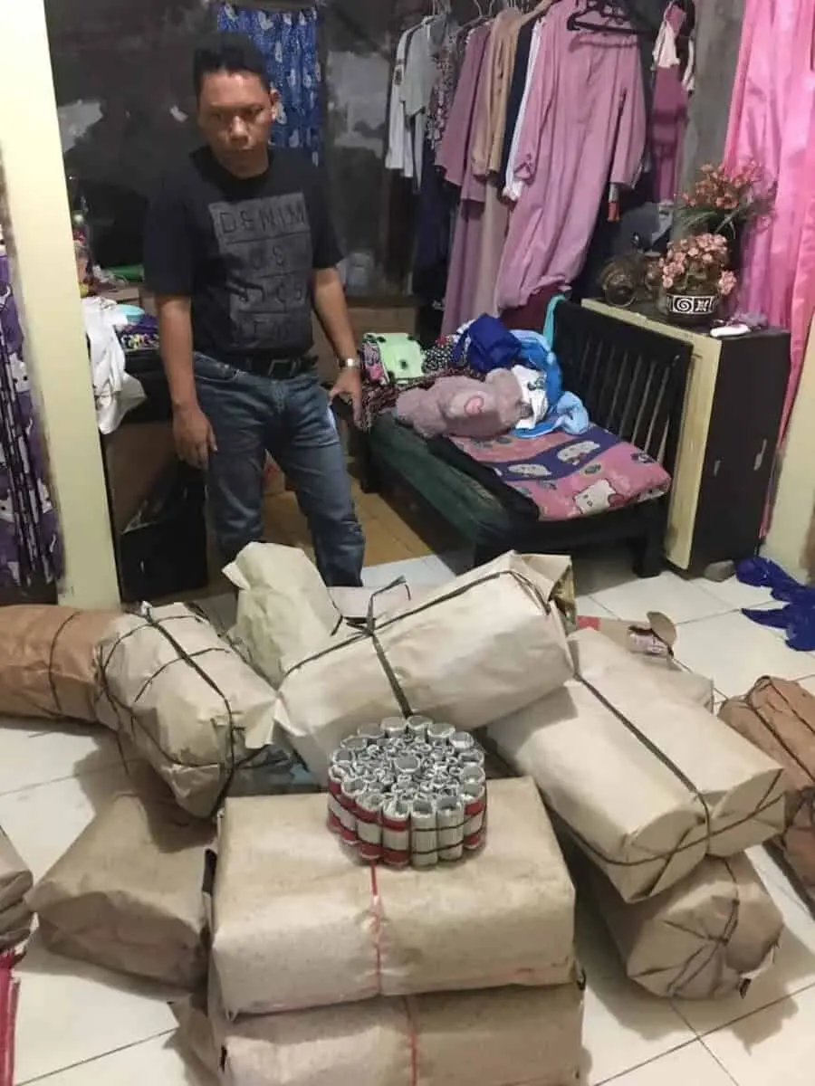 Jelang Lebaran, Ribuan Petasan di Kabupaten Tangerang Disita Polisi Jelang Lebaran, Ribuan Petasan di Kabupaten Tangerang Disita Polisi