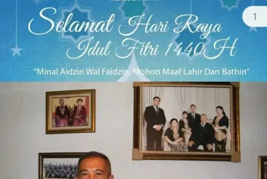 Aiptu Purwanto Beserta Istri Mengucapkan Selamat Hari Raya Idul Fitri 1 Syawal 1440 Hijriah Aiptu Purwanto Beserta Istri Mengucapkan Selamat Hari Raya Idul Fitri 1 Syawal 1440 Hijriah
