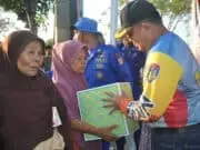 Kapolda Bagikan Seribu Paket Sembako Kepada Masyarakat Nelayan