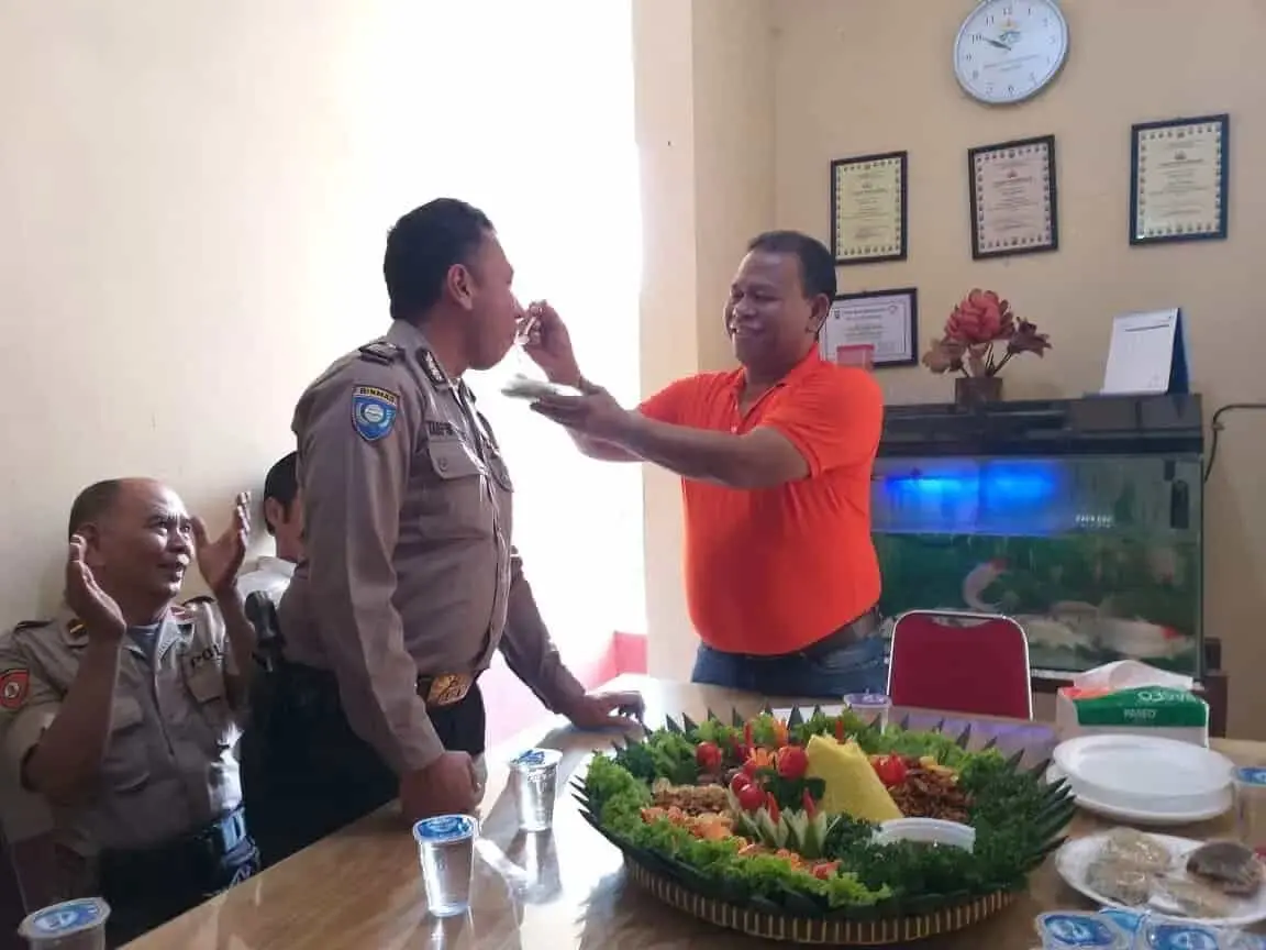 Polsek Neglasari Gelar Syukuran Kenaikan Pangkat