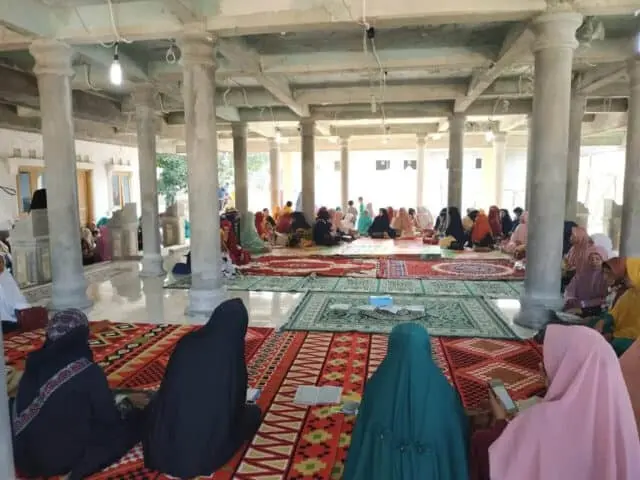 Tingkatkan Silaturahmi, Yayasan Majlis Dzikir Al - Ikhlas Gelar Perdana Pembukaan Pengajian Rutin Bulanan. Tingkatkan Silaturahmi, Yayasan Majlis Dzikir Al - Ikhlas Gelar Perdana Pembukaan Pengajian Rutin Bulanan.