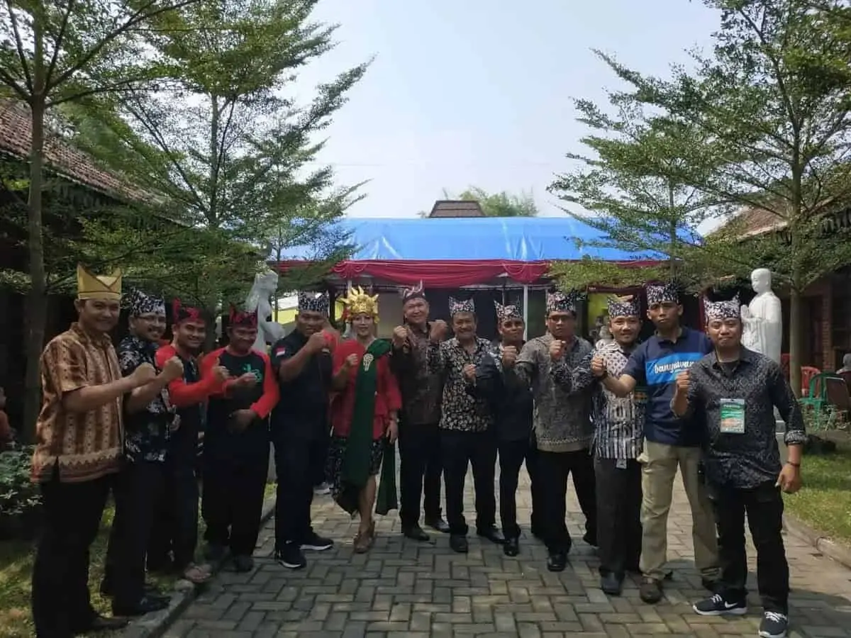 Pengurus Ikawangi Tangerang Raya Resmi Dikukuhkan. Pengurus Ikawangi Tangerang Raya Resmi Dikukuhkan.