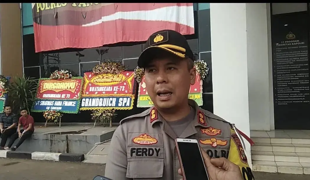 Hari Yang Istimewa HUT Bhayangkara ke 73, 70 Perwira Polri Polres Tangsel Naik Pangkat dan 15 Purna Bakti Hari Yang Istimewa HUT Bhayangkara ke 73, 70 Perwira Polri Polres Tangsel Naik Pangkat dan 15 Purna Bakti