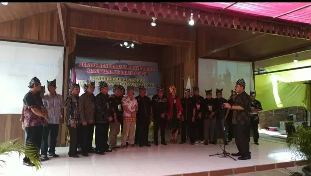 Pengurus Ikawangi Tangerang Raya Resmi Dikukuhkan. Pengurus Ikawangi Tangerang Raya Resmi Dikukuhkan.