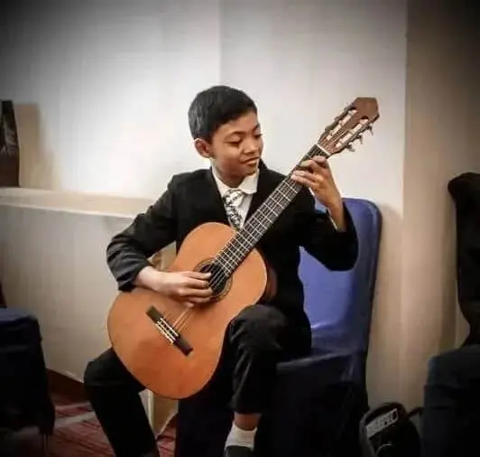 Siswa SMPN 2 Purworejo, Pukau Penonton Di Ajang Kompetisi Gitar International Yogyakarta