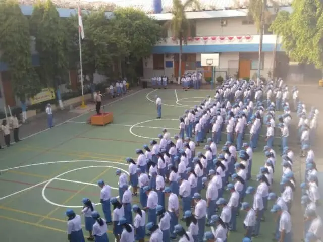 Kapolsek Neglasari Jadi Pembina Upacara di SMK Dharma Widya Kapolsek Neglasari Jadi Pembina Upacara di SMK Dharma Widya