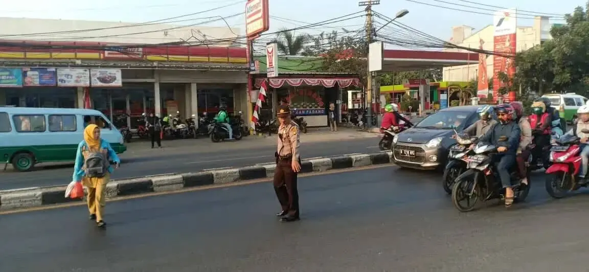 Cegah Kemacetan, Kepolisian Sektor Batu Ceper Laksanakan Gatur Lalin