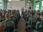 Kapolsek Jatiuwung Berikan Pembekalan Kapada Anggota Prajurit TNI AD di Yonif 203/AK