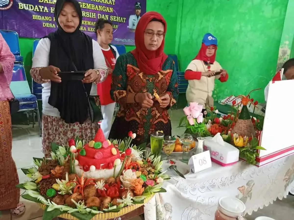 Lomba Nasi Tumpeng Meriasi HUT RI Ke 74, Desa Cikasungka Lomba Nasi Tumpeng Meriasi HUT RI Ke 74, Desa Cikasungka