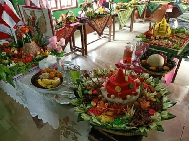 Lomba Nasi Tumpeng Meriasi HUT RI Ke 74, Desa Cikasungka Lomba Nasi Tumpeng Meriasi HUT RI Ke 74, Desa Cikasungka