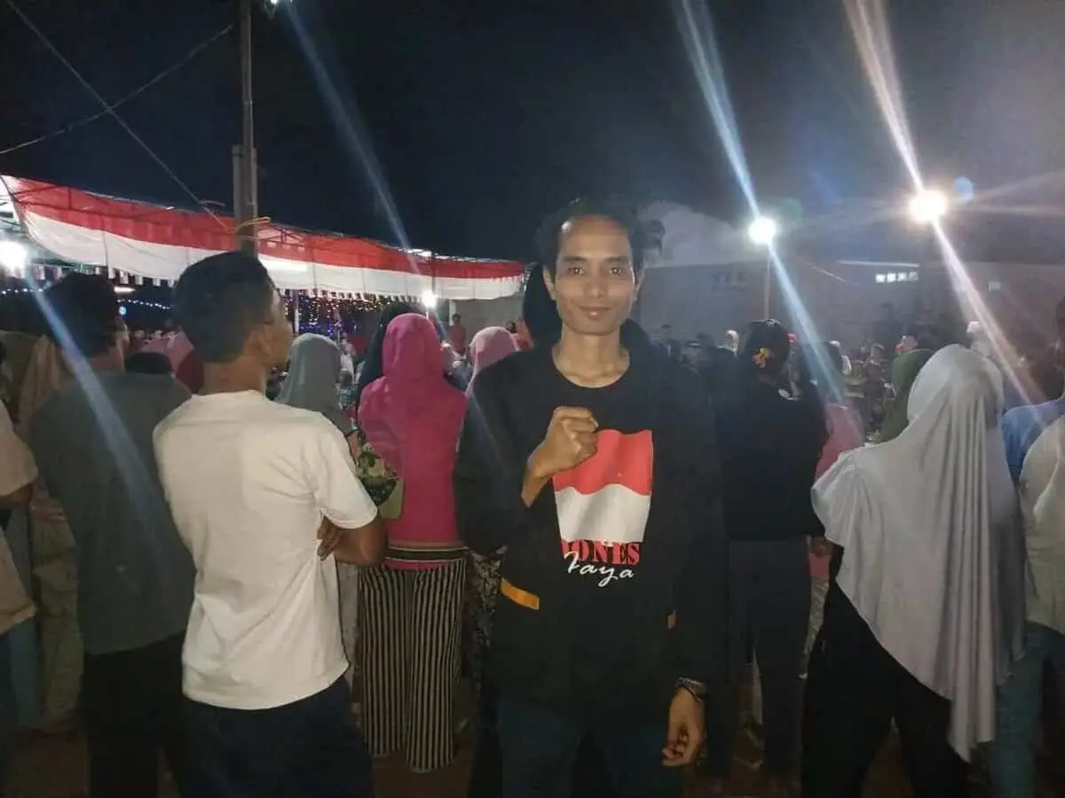 Malam Puncak Hut RI Ke 74, Warga Kampung Binong RT 02,Gelar Berbagai Macam Pentas Seni