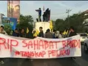 PMII Makassar Kepung Polrestabe & Shalat Gaib Untuk Randy PMII Makassar Kepung Polrestabe & Shalat Gaib Untuk Randy