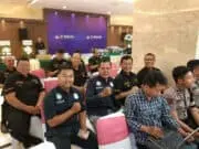Bawa 3 Mahasiswa Papua, Kasubbag Humas Polrestro Tangerang Kota Menghadiri Coffee Break Di Poldo Metro Jaya