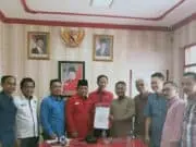 Tim Pemenangan Firdaus Ambil Formulir di PDI-P