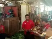 Sosialisasikan KB, Dinsosduk KBPPPA Gelar Grebeg Pasar