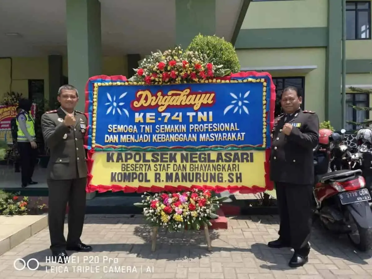 HUT TNI ke 74, Koramil 02 Batu Ceper Dikunjungi Kapolsek Neglasari 