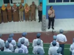 Jadi Pembina Upacara, Ini Arahan Kapolsek Neglasari di SMK Karya Bangsa Jadi Pembina Upacara, Ini Arahan Kapolsek Neglasari di SMK Karya Bangsa