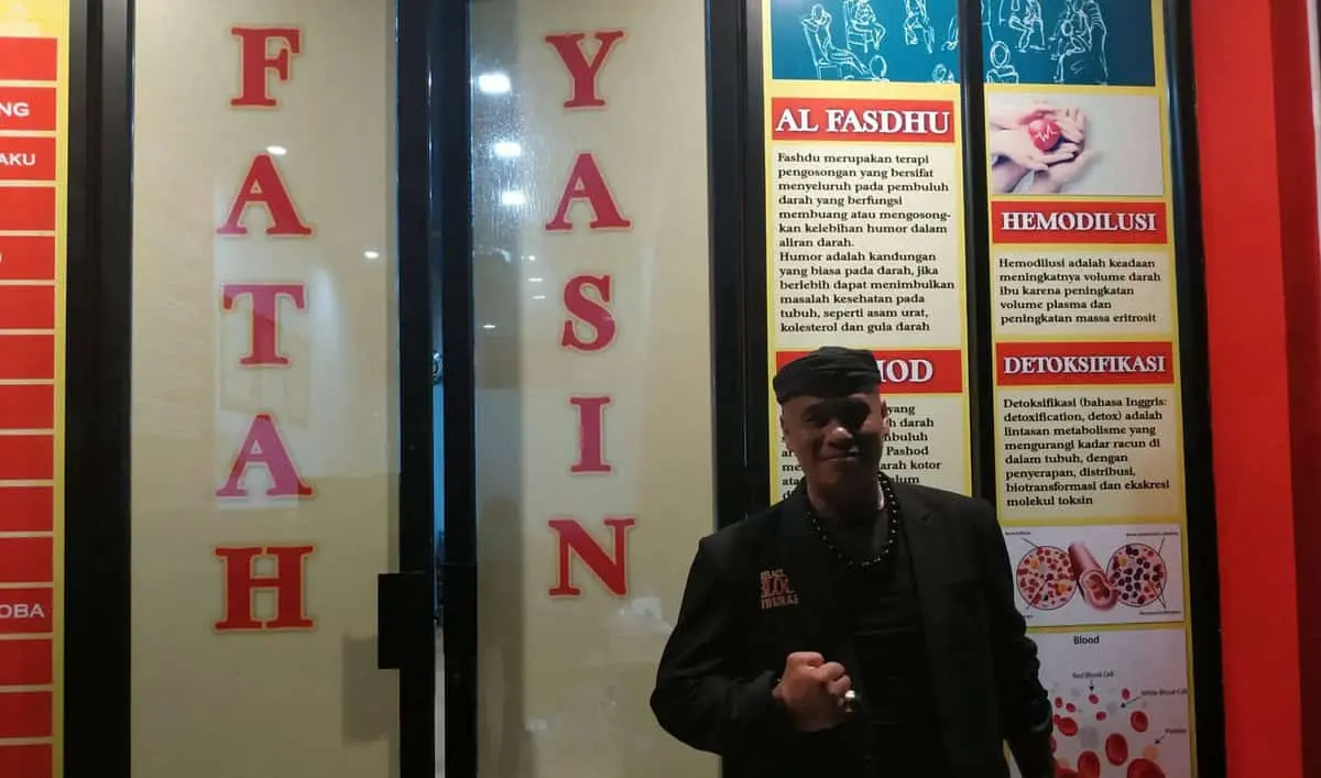 Keluarga Besar Yayasan Fatah Yasin Al-Fasdhu Gelar Tasyakuran Keluarga Besar Yayasan Fatah Yasin Al-Fasdhu Gelar Tasyakuran