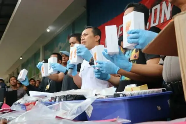 Polresta Tangerang Berhasil Ungkap Kasus Rekondisi Smartphone Ilegal