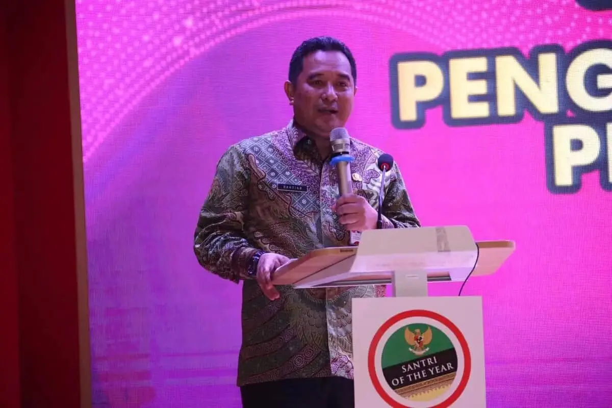 Plt. Dirjen Politik dan PUM: Santri adalah Tiang Negara