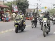 Naik Motor, Kapolresta Tangerang Dan Dandim Patroli Jelang Pilkades