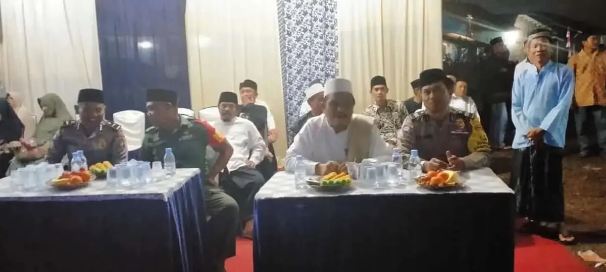 Sampaikan Pesan Kamtibmas, Kapolsek Neglasari Hadiri Takbligh Akbar