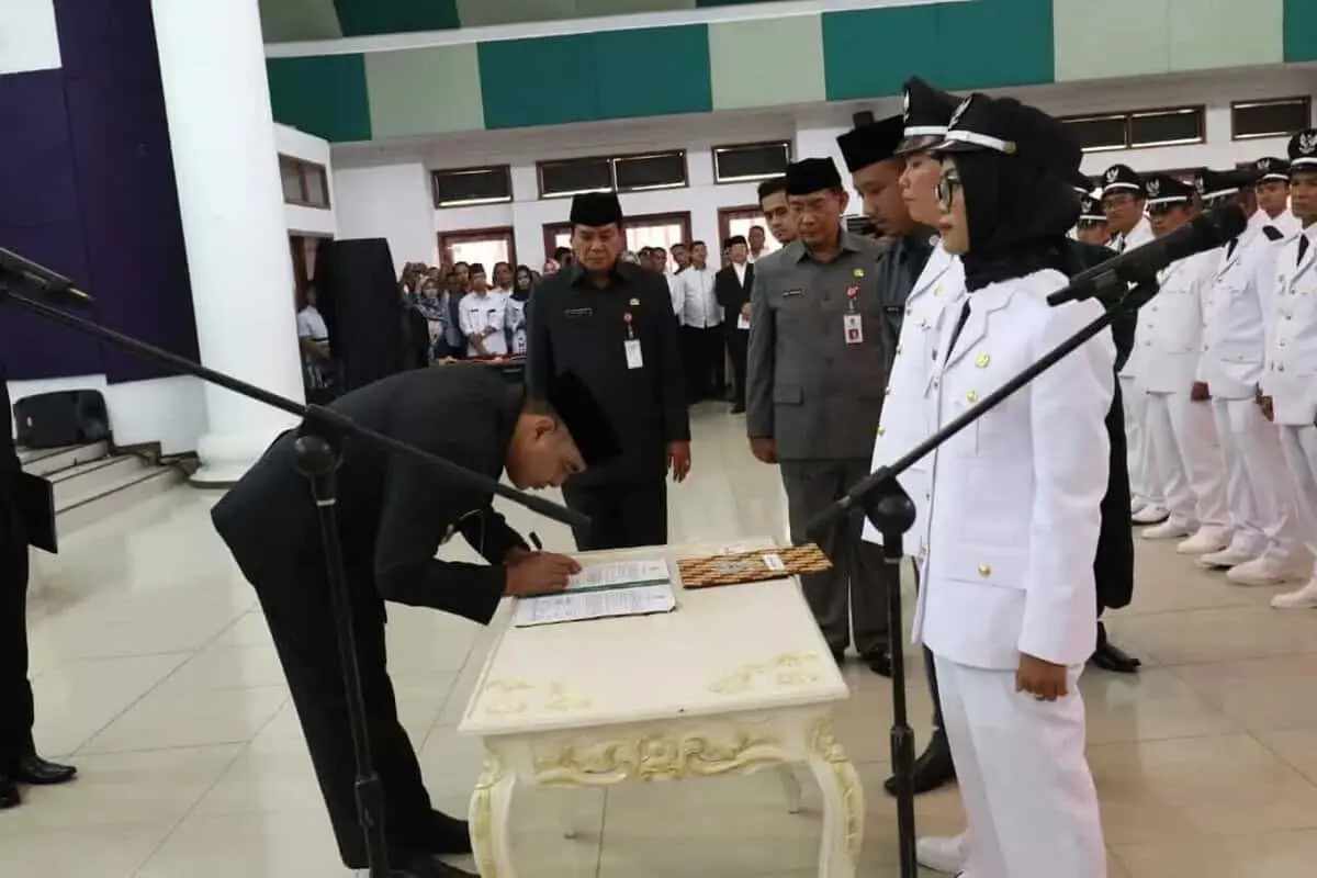 Bupati Tangerang Lantik 153 Kades Terpilih