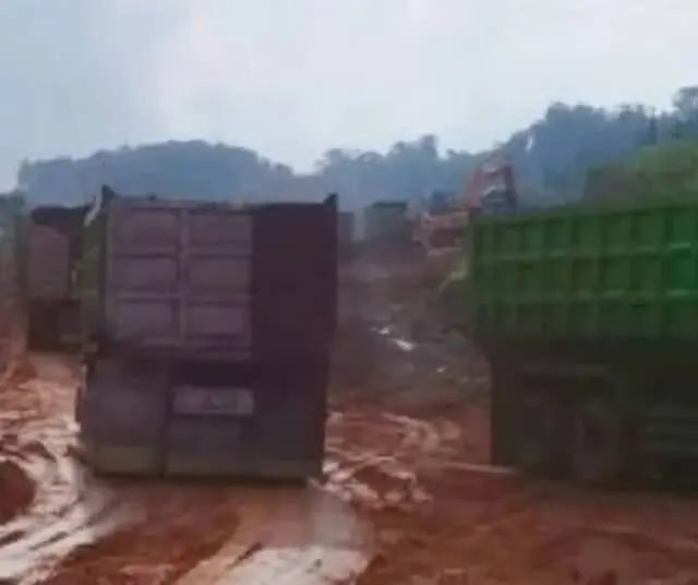Galian Tanah Kembali Dikeluhkan Warga Rajeg Galian Tanah Kembali Dikeluhkan Warga Rajeg