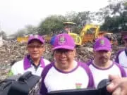 DLHK Bersihkan Sampah di Bantaran Sungai Cisadane DLHK Bersihkan Sampah di Bantaran Sungai Cisadane