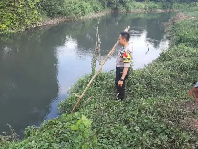 Seorang Pelajar Tewas Tenggelam Di Sungai Cimanceri Seorang Pelajar Tewas Tenggelam Di Sungai Cimanceri