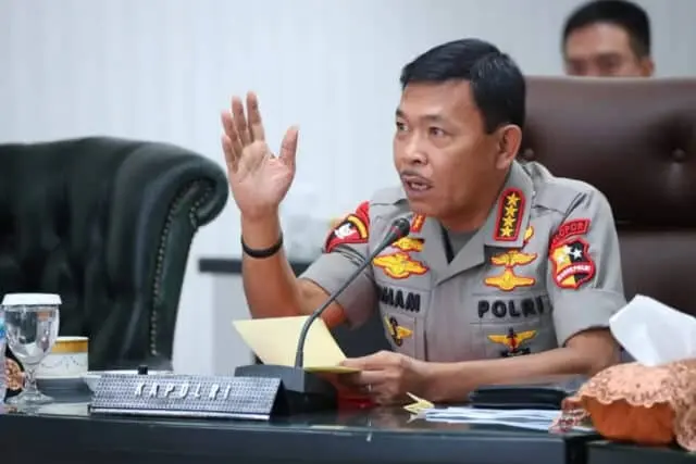 Kapolri pimpin Vicon kesiapan Pam Tahun Baru 2020 Kapolri pimpin Vicon kesiapan Pam Tahun Baru 2020