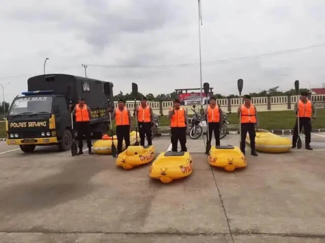 Polda Banten, Gerak Cepat Bantu Korban Banjir Bandang Lebak Polda Banten, Gerak Cepat Bantu Korban Banjir Bandang Lebak