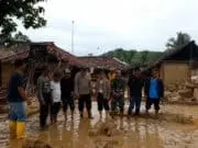 Kapolres Responsip Tangani Bencana di Lebak Kapolres Responsip Tangani Bencana di Lebak